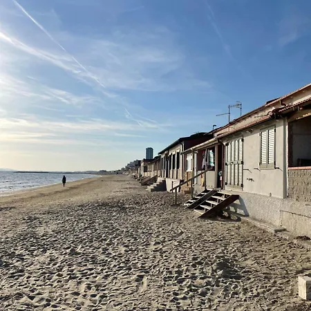 Bilocali Climatizzati Con Giardino E Posto Auto Lejlighed Follonica