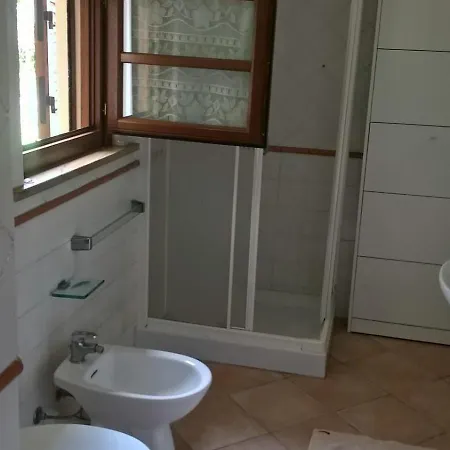 Bilocali Climatizzati Con Giardino E Posto Auto Apartament