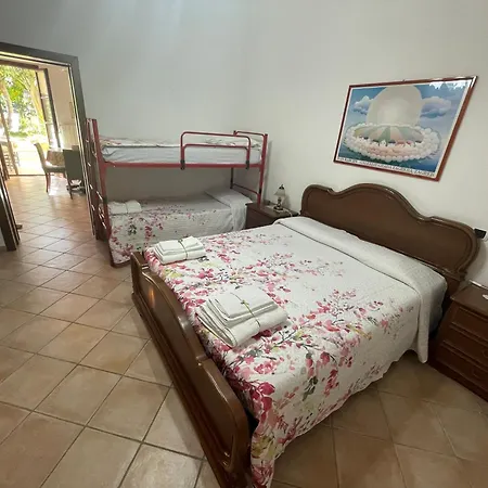 Bilocali Climatizzati Con Giardino E Posto Auto Follonica