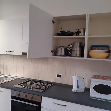 Apartament Bilocali Climatizzati Con Giardino E Posto Auto